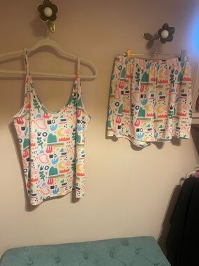 Buckle Multicolor Abstract Tank & Shorts Set